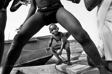 Ghana: Elmina et ses pêcheurs vus par le photographe Tomasz Tomaszewski