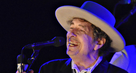 550_ Le prix Nobel de littérature à..... BOB DYLAN