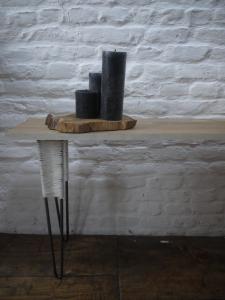 Du bois, du métal et de la laine : DIY bout de canapé