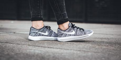 Nike LunarEpic Low Flyknit Black White