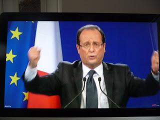 Quelques réflexions au débotté : quand Hollande se regarde pédaler…et se ramasse