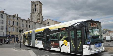 Les jours de manifestation sur le Vieux Port, les bus passeront par la rue Villeneuve puis celle d’Orbigny et la rue Albert-1er.