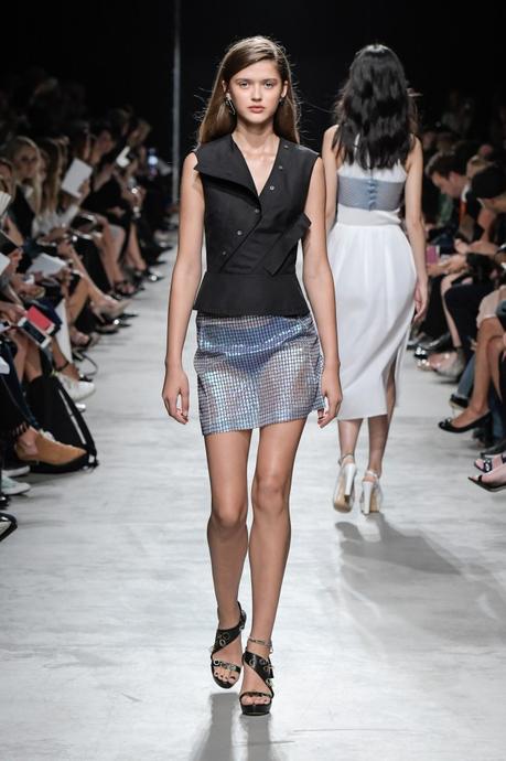 Pixelformula 
womenswear 
ready to wear
prêt a porter
summer 2017
Guy Laroche