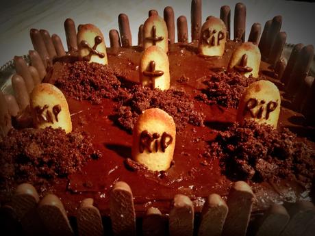 Recette du gâteau choc façon cimetière d’Halloween