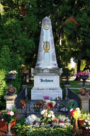 vienne cimetière central zentralfriedhof tombe beethoven
