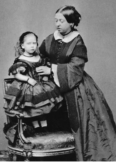 Victoria et sa plus jeune fille, Béatrice, en 1860