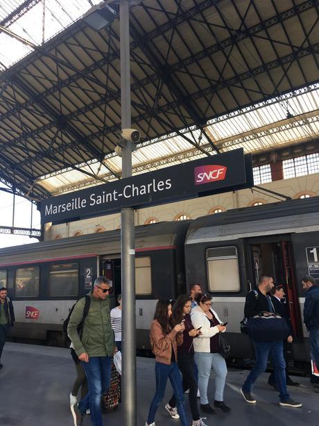 C’est l’heure du débriefing : j’étais au départ des 20 km de Marseille-Cassis!