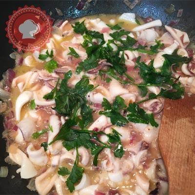 Pâtes aux calamars à l’américaine pates-calamars-americaine5