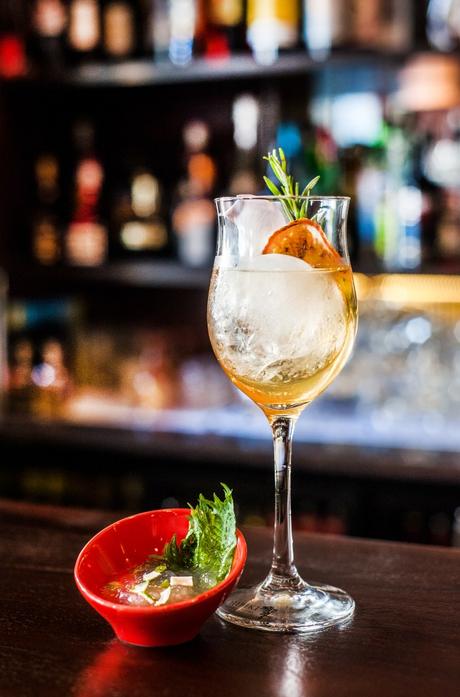 suntory-et-le-forvm-classic-bar-cocktail-hibiki-jh-et-sa-bouchce