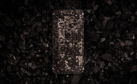 Découvrez l'iPhone 7 tout en carbone à 15 000 €