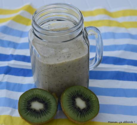 Smoothie banane kiwi au lait d'amande
