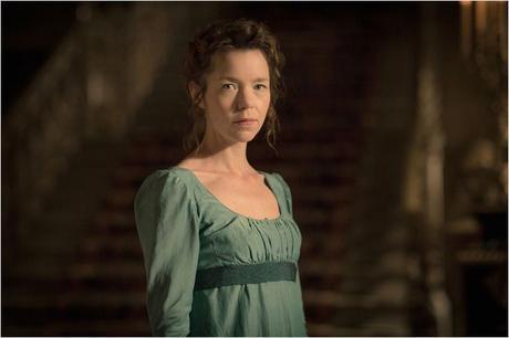 Elizabeth (Anna Maxwell Martin)