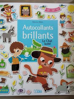Feuilletage d'albums #33 : Jouer et lire avec les contes revisités : Autocollants brillants Le Chat botté/ La Reine des neiges - Mes contes préférés à écouter - Les héros de contes de fées