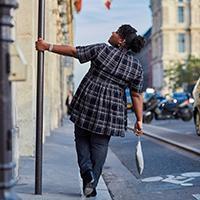 Se tenir à carreaux – French Curves Challenge hair-related