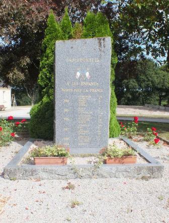 [ Sainte Brigitte 56] Monument aux morts Les décédés de 1915