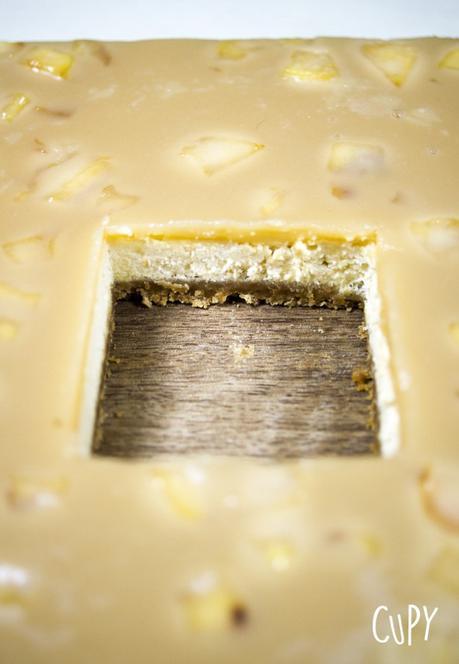 Tarte Cheesecake au caramel beurre salé à la pomme / Défi cuisine Américaine Tarte Cheesecake au caramel beurre salé à la pomme / Défi cuisine Américaine