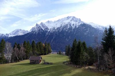 Belles promenados bavaroises: de Mittenwald au Lautersee par Mittereck et retour par le Laintal