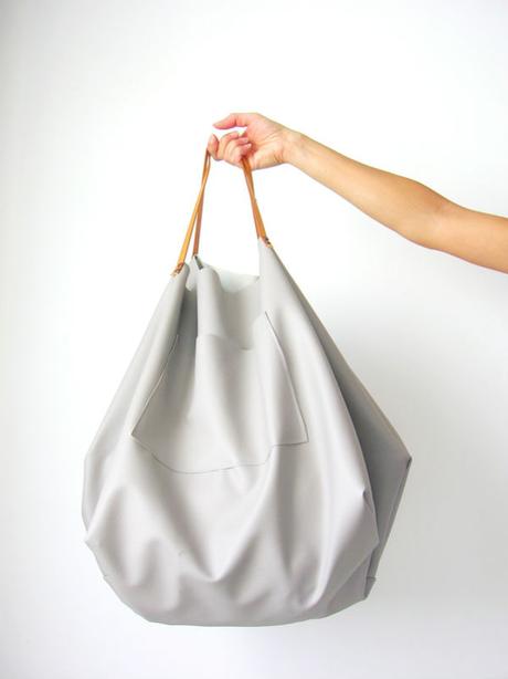 DIY : le maxi sac en faux-cuir