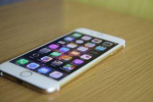 Apple va remplacer gratuitement les batteries des iPhone 6s s’éteignant sans raison