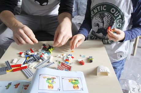 La Freaky Family Aime : L'Avion de secours Lego City ♥ ( Et son concours ! )
