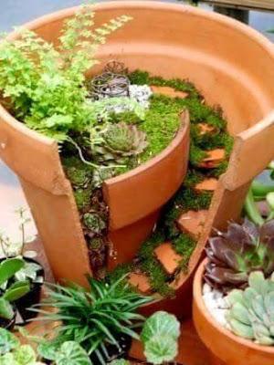 Comment transformer des pots en terre cassés en magnifiques décors