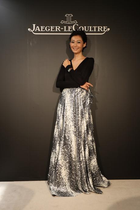 maki-tamaru-wearing-a-reverso-watch-by-christian-louboutin