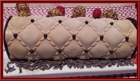 Bûche au chocolat et son Insert au crémeux de fruits de la passion