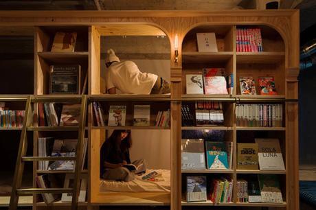 book-and-bed-tokyo2b