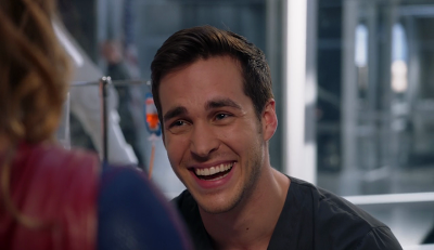 Les critiques // Supergirl : Saison 2. Episode 8. Medusa. Les critiques // Supergirl : Saison 2. Episode 8. Medusa.