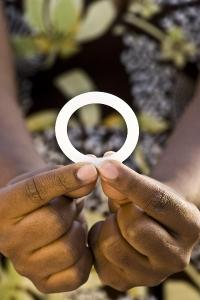 SIDA : L'espoir de l'anneau vaginal antirétroviral  – NEJM