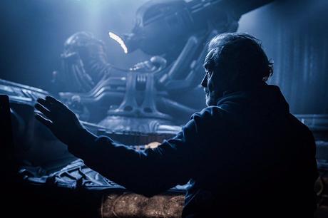 Alien Covenant : une photo de Ridley Scott sur le tournage !