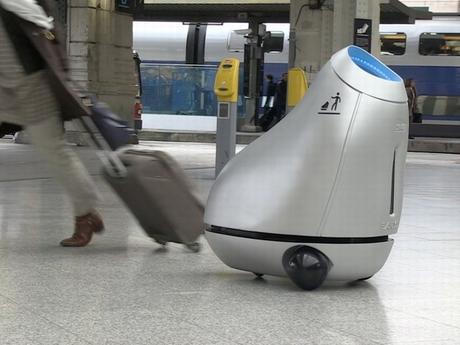 B.A.R.Y.L. Un robot poubelle mobile pour sensibiliser à la propreté des gares