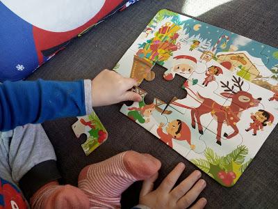 attendant Noël puzzle 