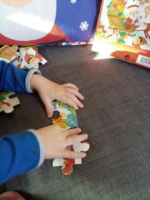 attendant Noël puzzle 