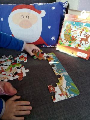 attendant Noël puzzle 