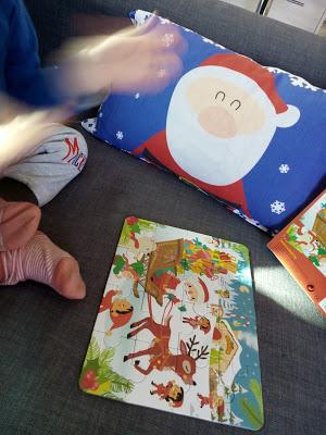 attendant Noël puzzle 