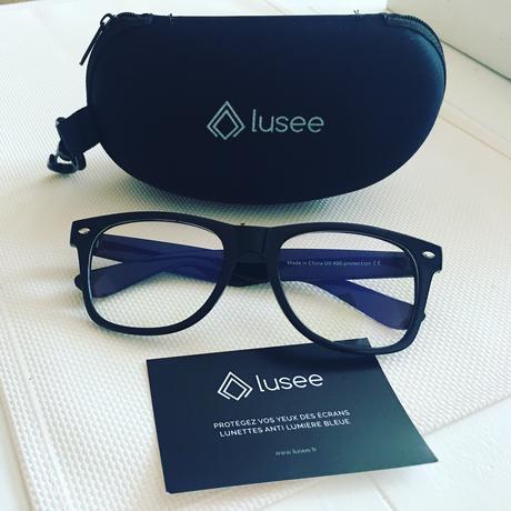 Présentation des lunettes anti-lumière bleue pour protégez vos yeux, signées Lusee !