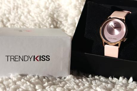 IDÉE CADEAU DE NOËL : TRENDYKISS ET SA MONTRE TOUTE ROSE IDÉE CADEAU DE NOËL : TRENDYKISS ET SA MONTRE TOUTE ROSE
