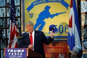 Donald Trump dans une association de vétérans de guerre à Miami, Floride, le 25 octobre 2016. Source : Reuters/ Jonathan Ernst