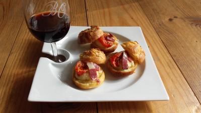 petit-choux-bouchees-apero-aperitif-tomate-sechee-creme-damande-parmesan-magret-fume-blog-lyon-sharing-cuisine-tapas