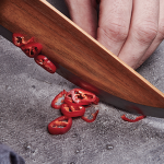 DESIGN : Un couteau de bois et d’acier