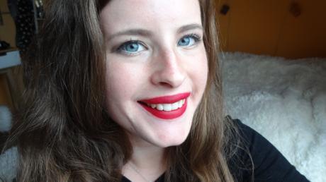 Christmas#3 – Trois idées de maquillages simples à réaliser pour les fêtes 🎅🏼