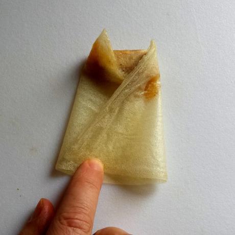 Recette de bonbons de Noël au foie gras et chutney de poire bonbon-foie-gras-pliage