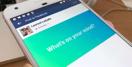 Facebook permet d’écrire statuts colorés sur Android