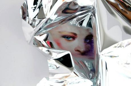 Hidden_Treasure_Oil_Paintings_on_Crumpled_Aluminum_by_Artist_Martin_C_Herbst_2016_05-768x511