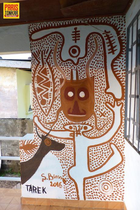 Peintures murales au ministère du tourisme à Kribi