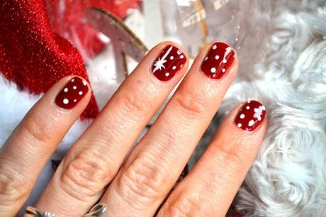 Une manucure enneigée pour Noël !