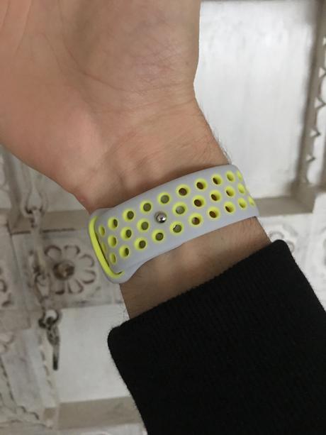 J’ai testé ce bracelet sport respirant pour mon Apple Watch Nike+ de chez Band-Band.