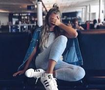 Champagne Mouvementé