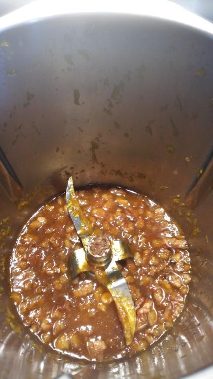 Confiture de Clémentine aux noix et quatre épices Cliquer sur les flèches pour voir les photos